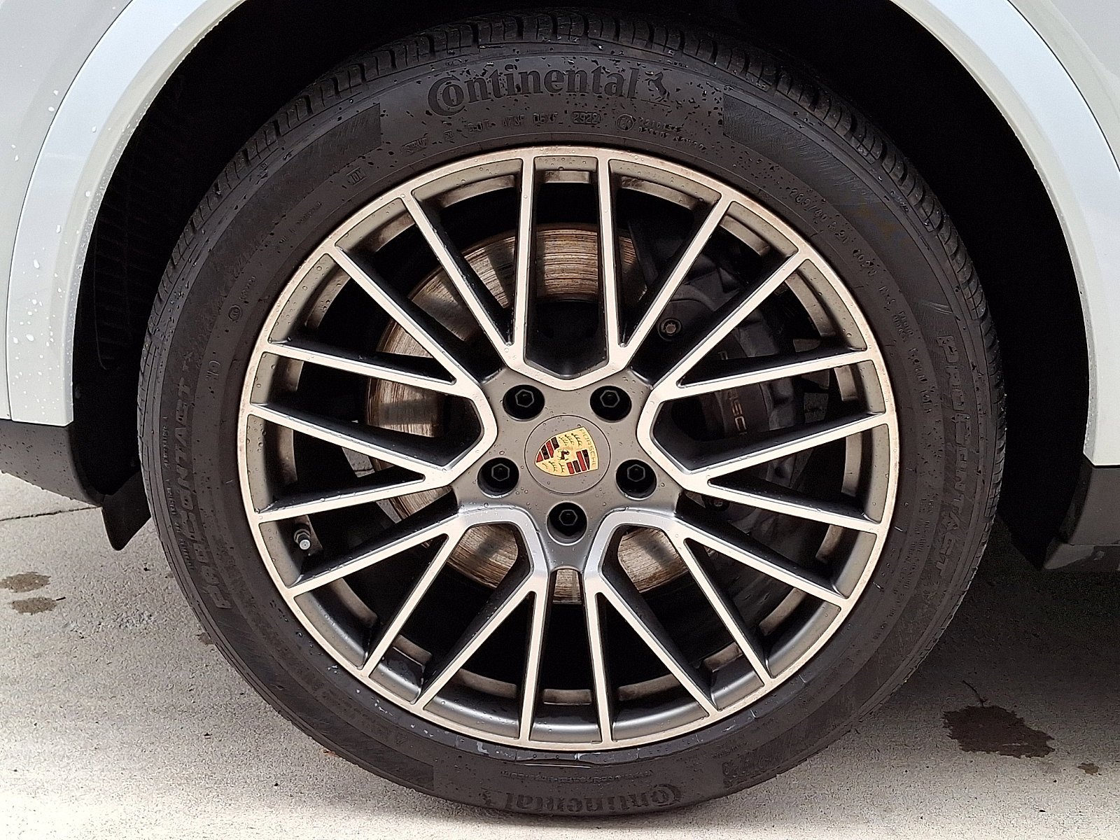 Certified Used 2023 White   0Q Porsche Platinum Edition image 12