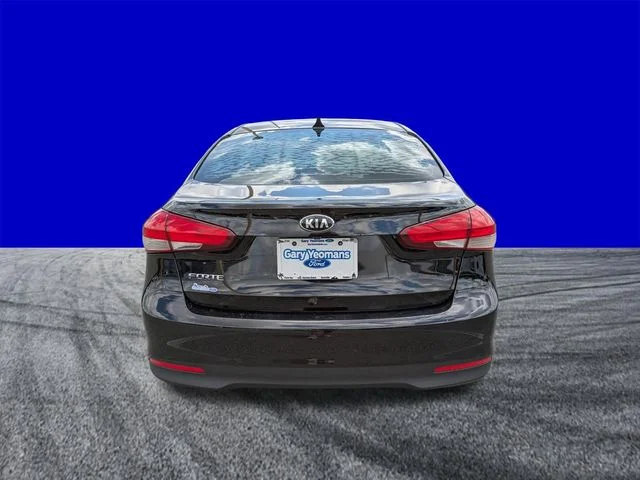 Used 2017 Aurora Black Kia LX image 5