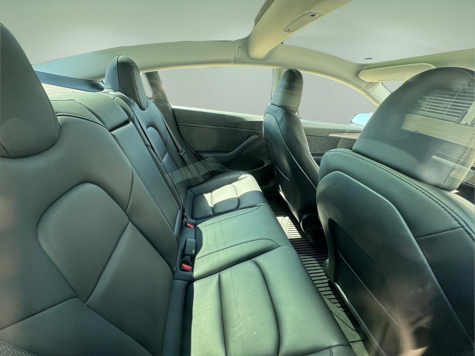 Used 2023  Tesla  image 13