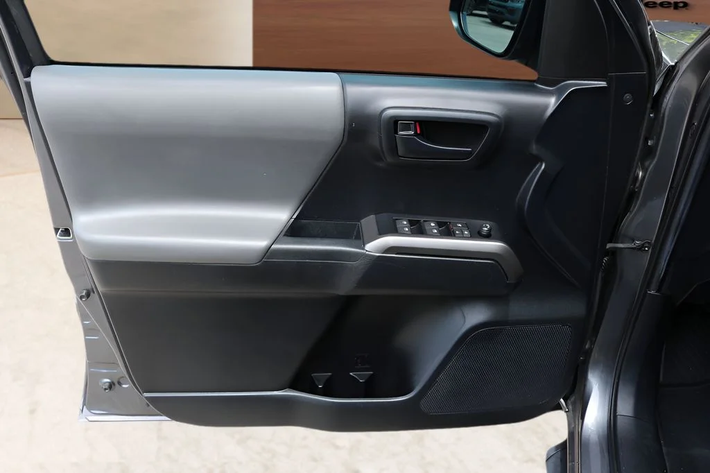 Used 2021 Gray Toyota SR5 image 11