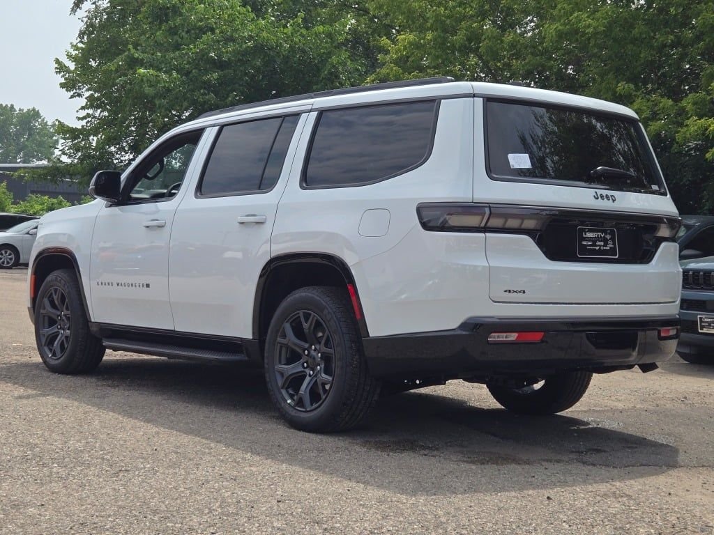 New 2026 Bright White Clear-Coat Exterior Paint Jeep Limited Altitude image 19