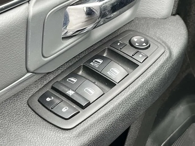 Used 2023 Gray Ram SLT image 26