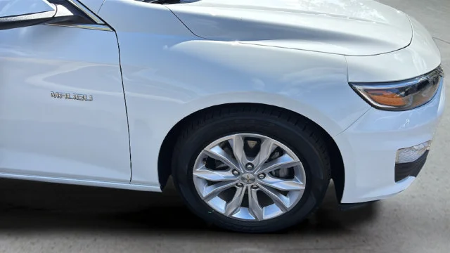 Used 2019 SUMMIT WHITE Chevrolet LT image 30