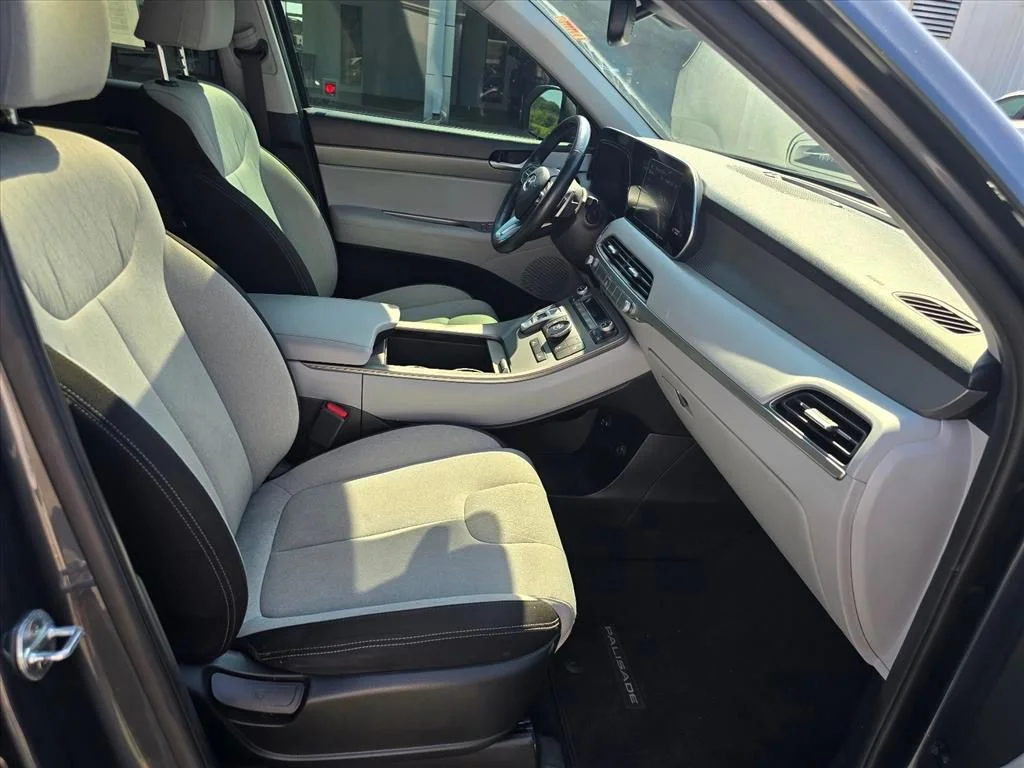 Used 2021 Gray Hyundai SEL image 14