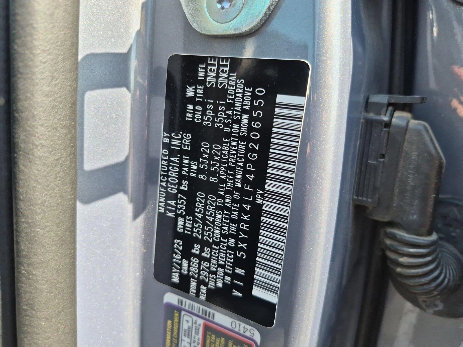 Used 2023 GRAVITY GRAY KIA  image 44