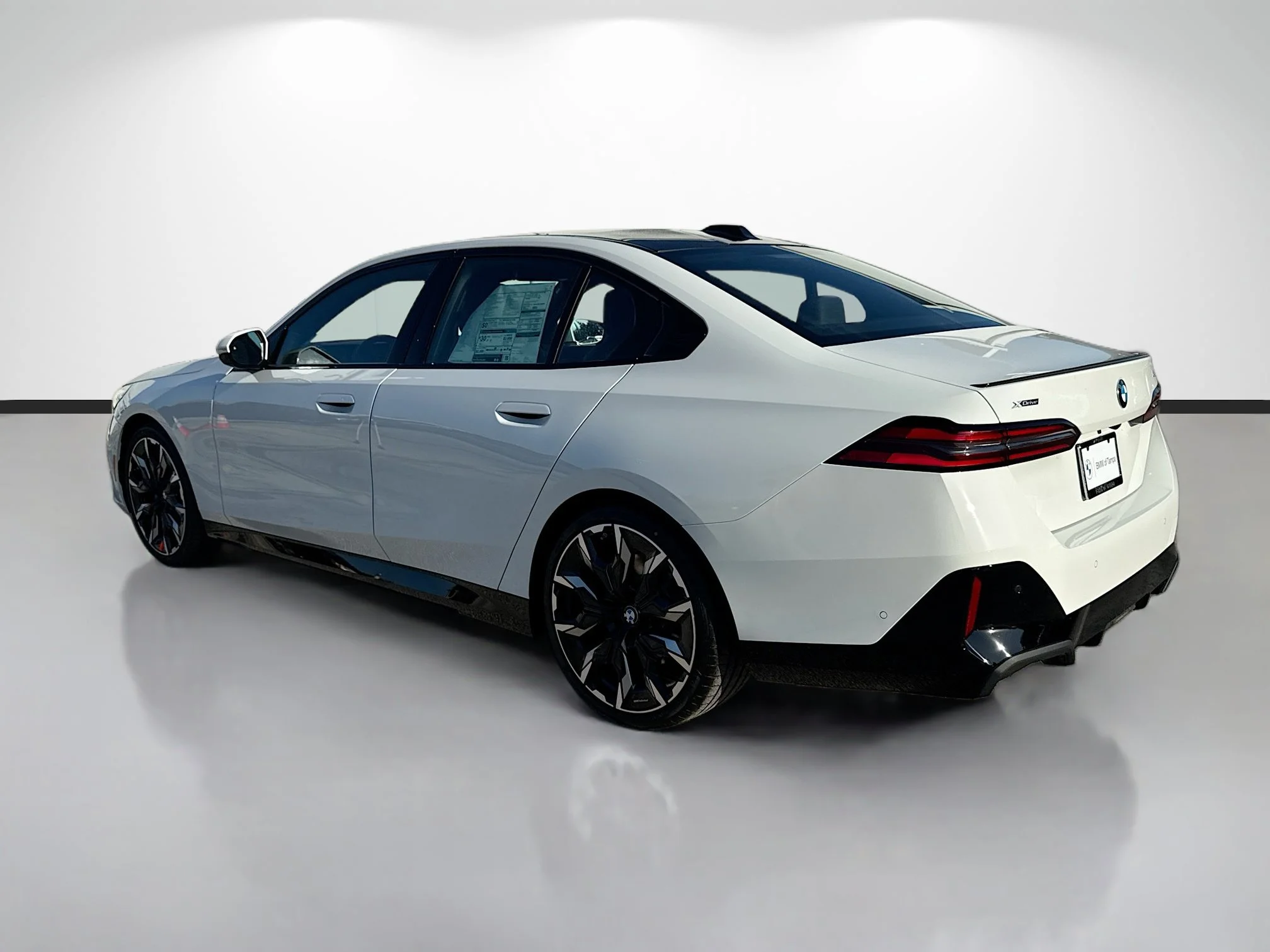 New 2027 Alpine White BMW 530i xDrive image 5