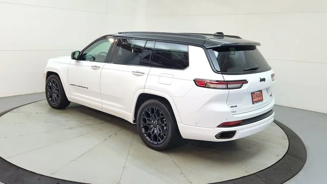 Used 2025 White Jeep Summit image 7