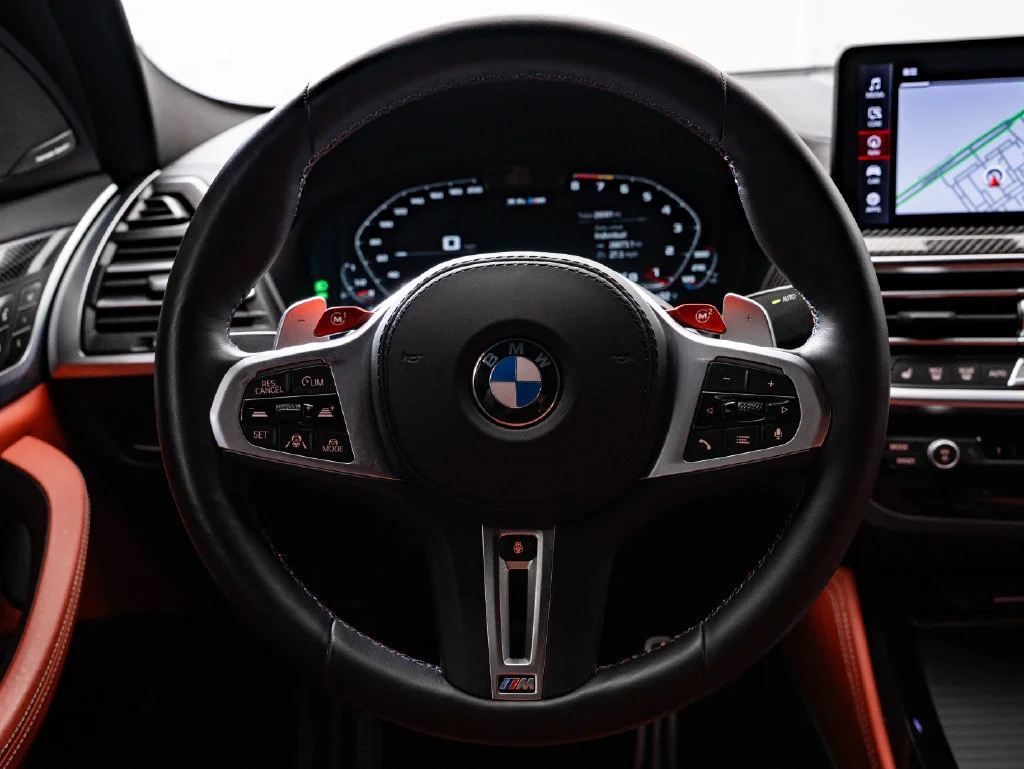 Used 2024 Alpine White BMW  image 42