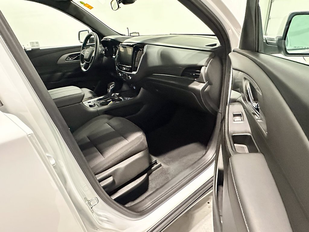 Used 2023 White Chevrolet LT image 26