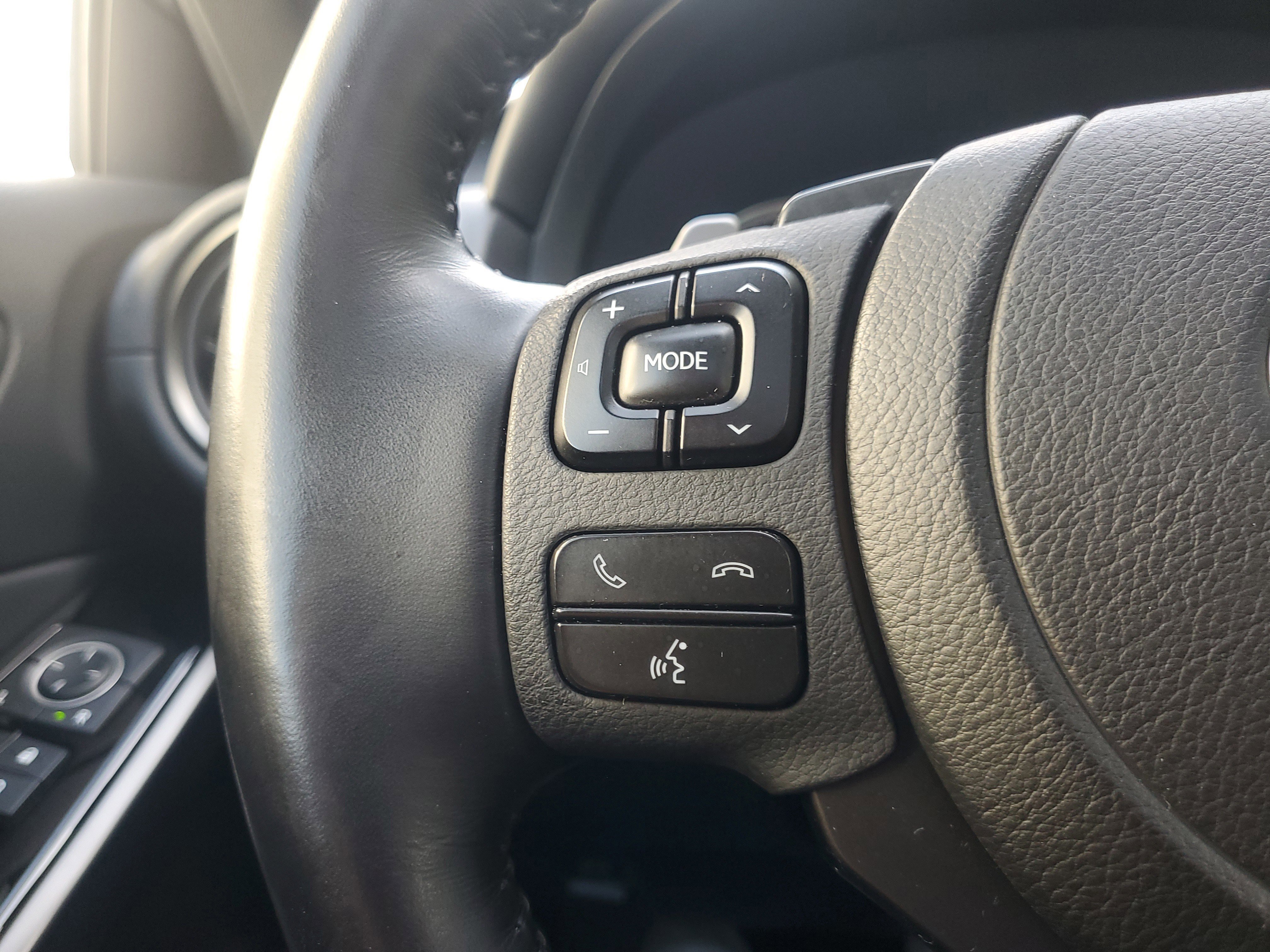 Used 2023 White Pearl Lexus IS 300 image 21