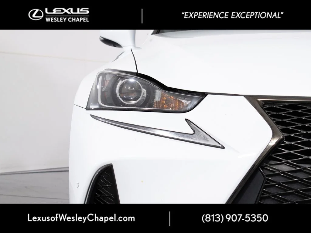 Used 2018 White Lexus 350 image 15