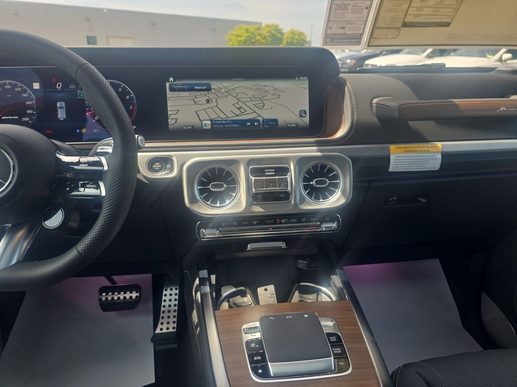 New 2026 MANUFAKTUR Exclusive Cardinal Red Magno Mercedes-Benz AMG® G 63 SUV image 17