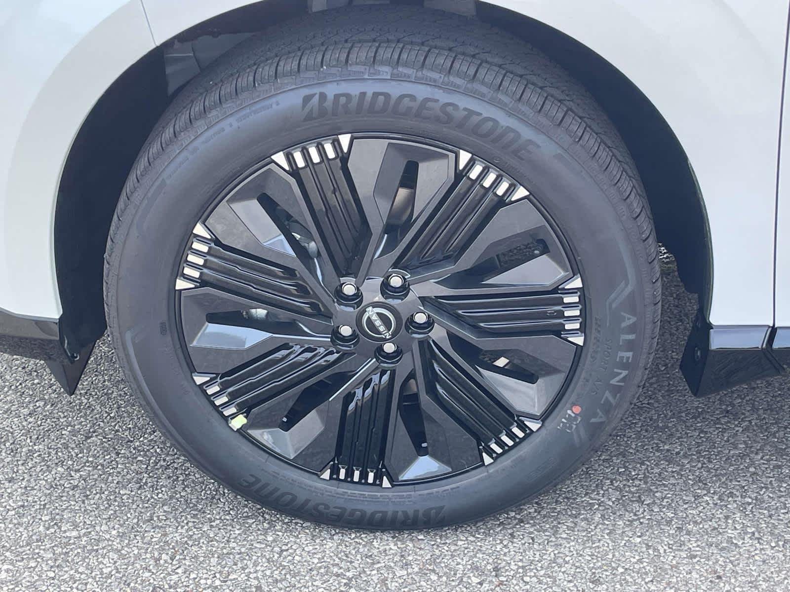 New 2027 Everest White Pearl Tricoat Nissan Platinum image 15