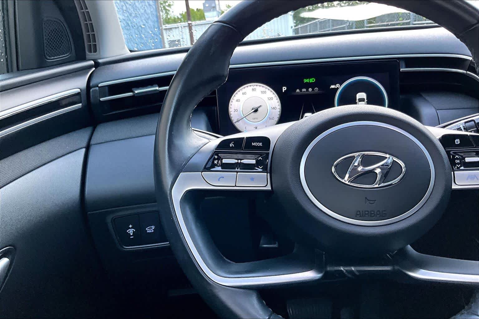 Used 2022 Quartz White Hyundai SEL image 24