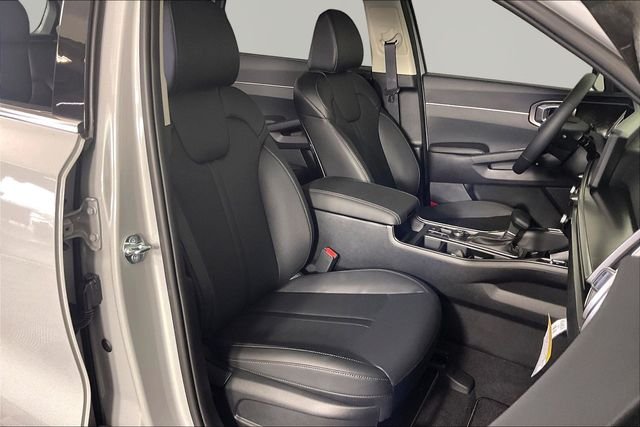 New 2026 Wolf Gray Kia S image 12