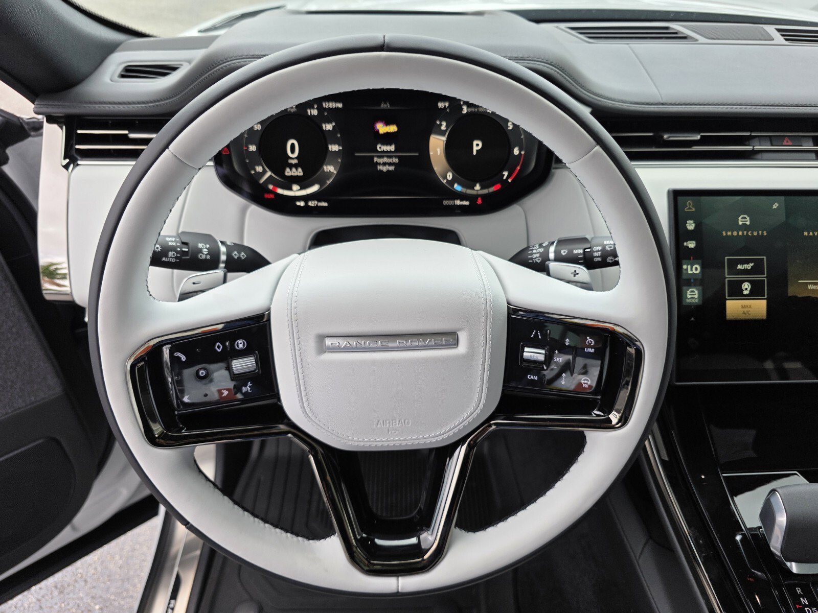 New 2026 Fuji White Land Rover P400 Dynamic SE image 16
