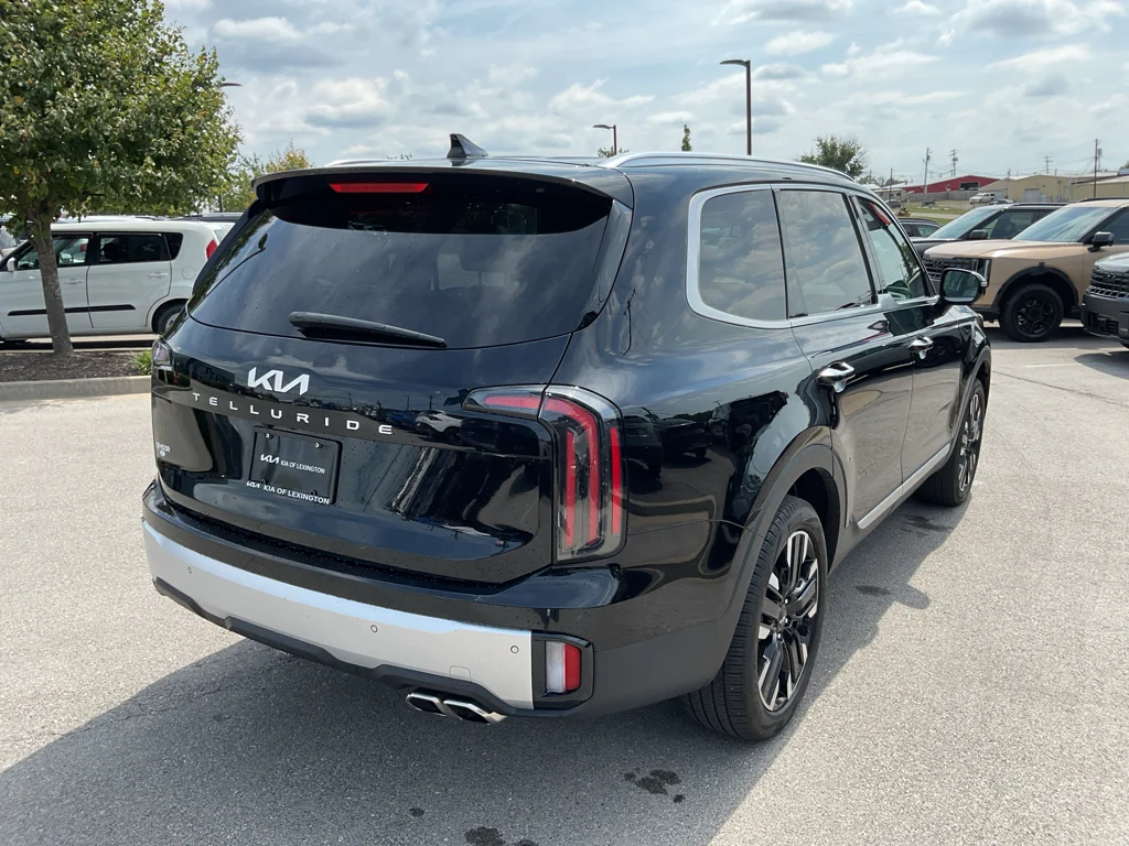 Used 2024 Ebony Black Kia SX image 10