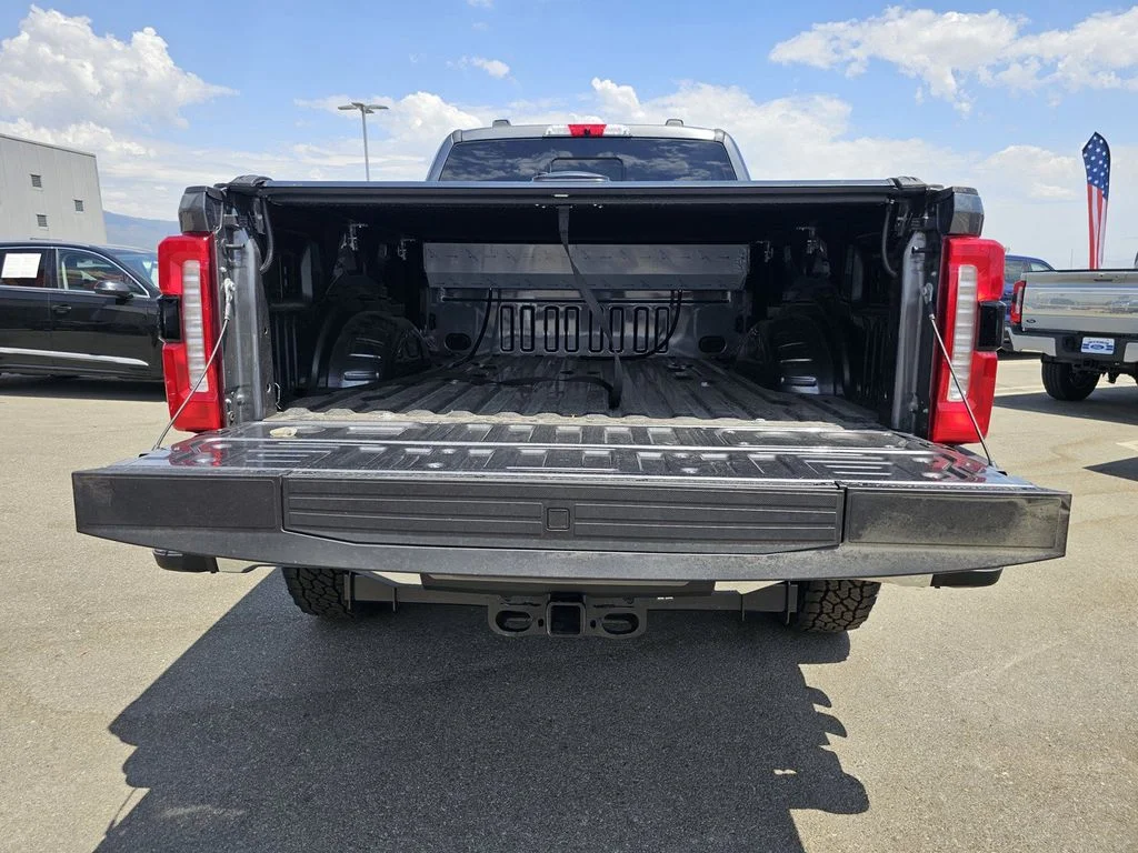 New 2026 Carbonized Gray Metallic Ford F-250® Lariat® image 17
