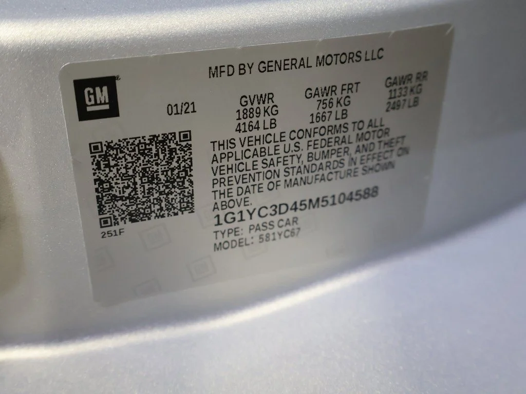 Used 2021 Silver Chevrolet Stingray image 52