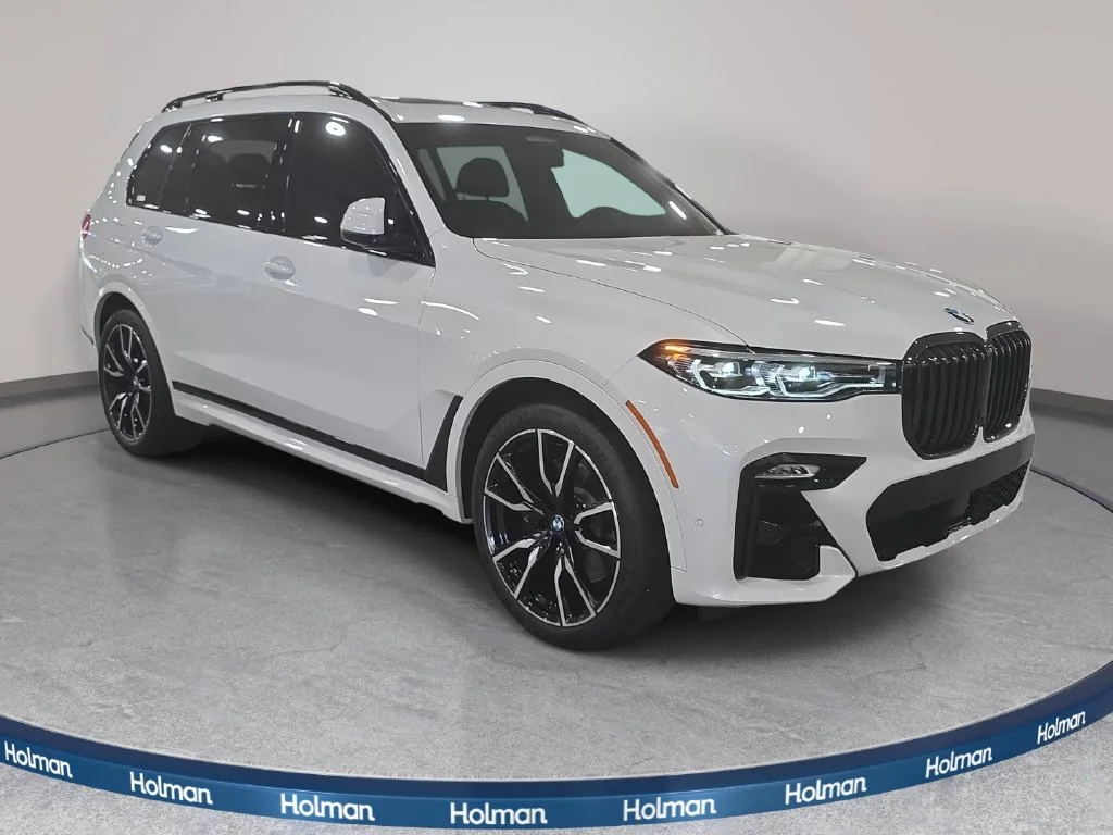 Used 2022 Mineral White Metallic BMW xDrive40i image 4