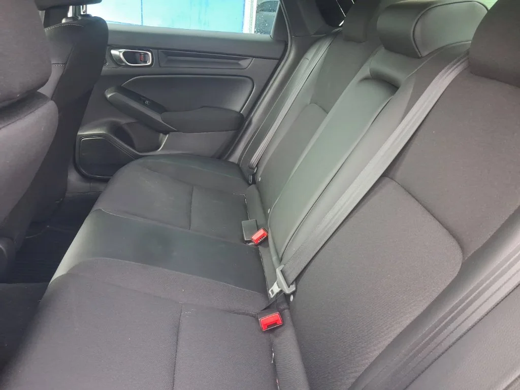 Used 2025  Honda Sport image 21