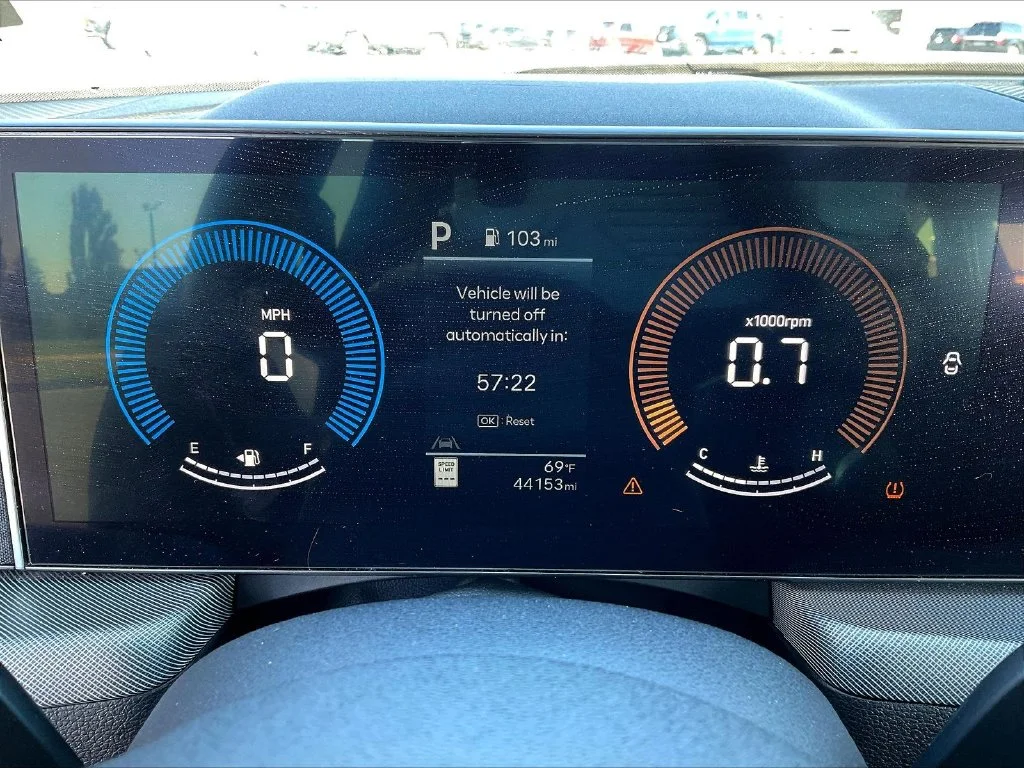 Used 2024 Blue Hyundai SEL image 8