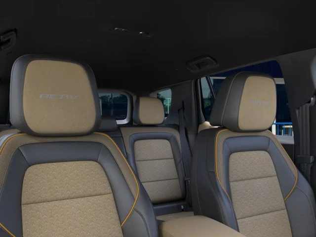New 2027 Mosaic Black Metallic Chevrolet ACTIV image 24