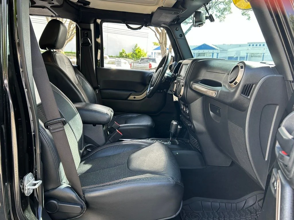 Certified Used 2017 Black Jeep Unlimited Sahara image 44