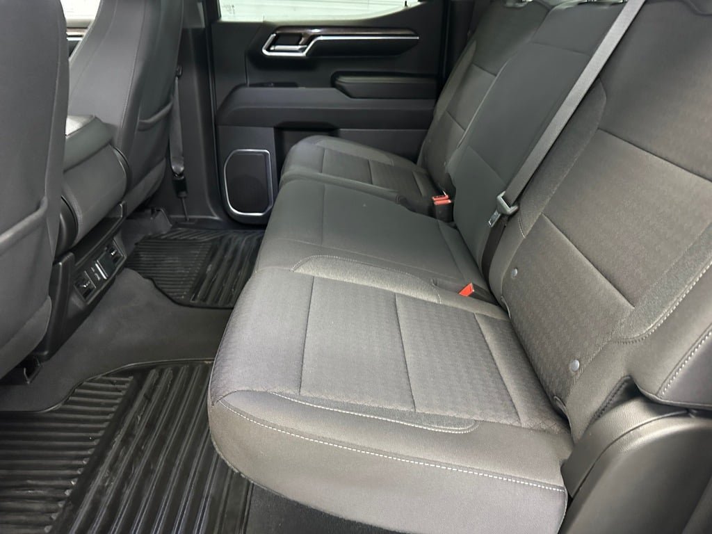 2023 Chevrolet Silverado 1500 LT - Photo 19