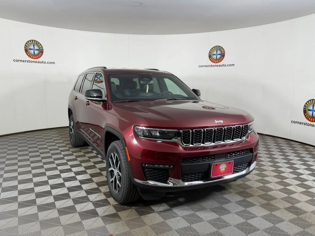 Used 2024 Velvet Red Pearlcoat Jeep Limited image 21
