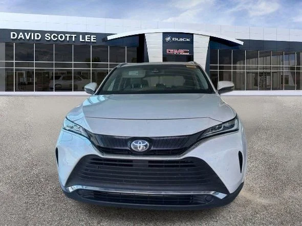 Used 2021 Blizzard Pearl Toyota LE image 5