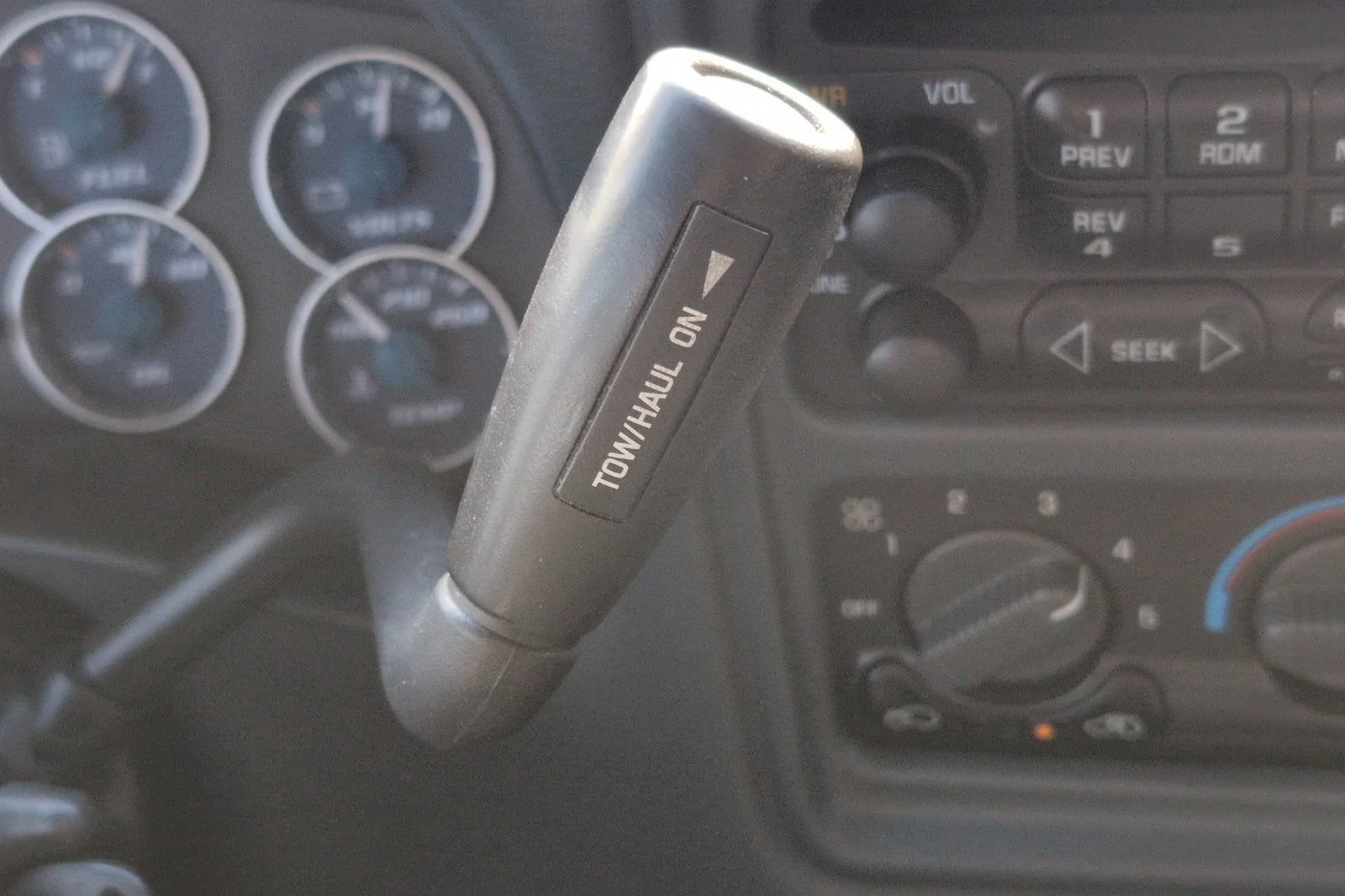 Used 2001 Fire Red GMC SLE image 19