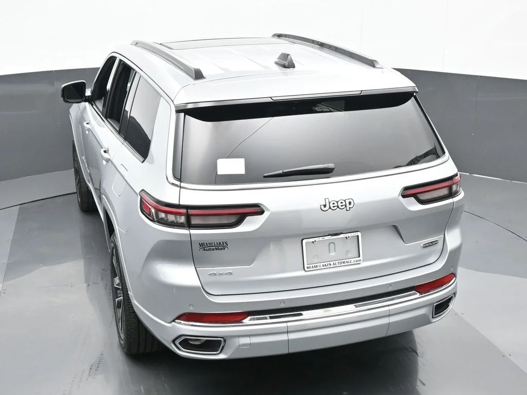 Used 2024 Silver Zynith Jeep Overland image 43