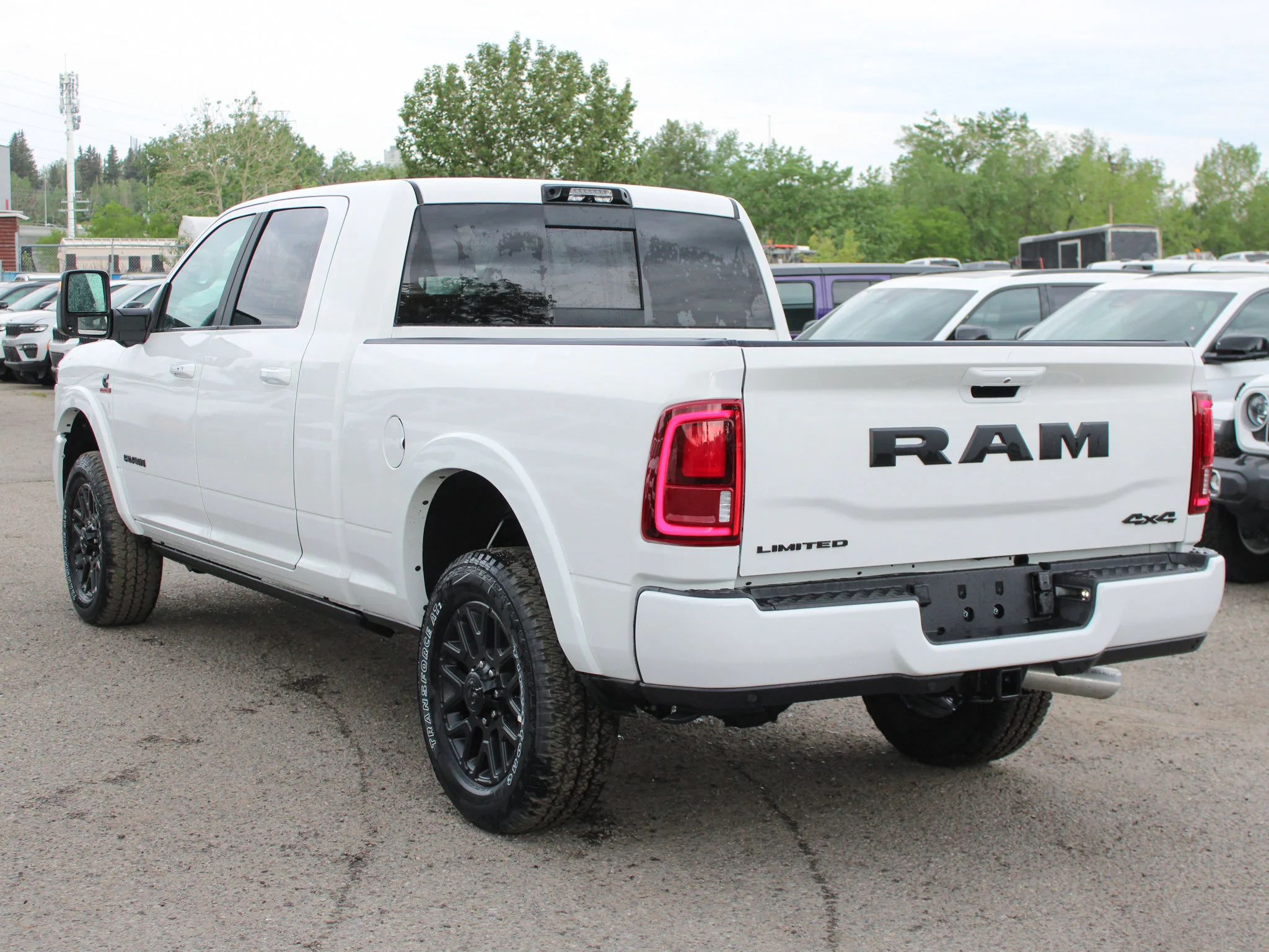 New 2026 White RAM Limited* image 3