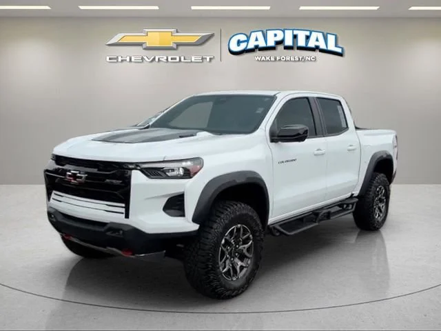 2026 Chevrolet Colorado ZR2 4WD's photo