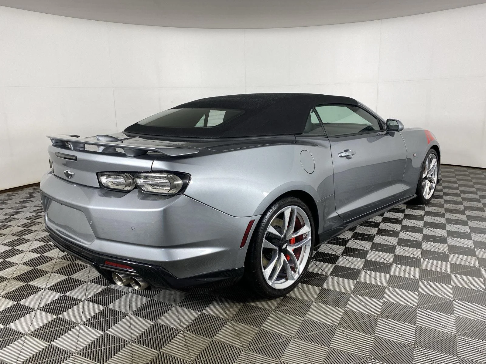 Used 2023 Sharkskin Metallic Chevrolet 2SS image 7