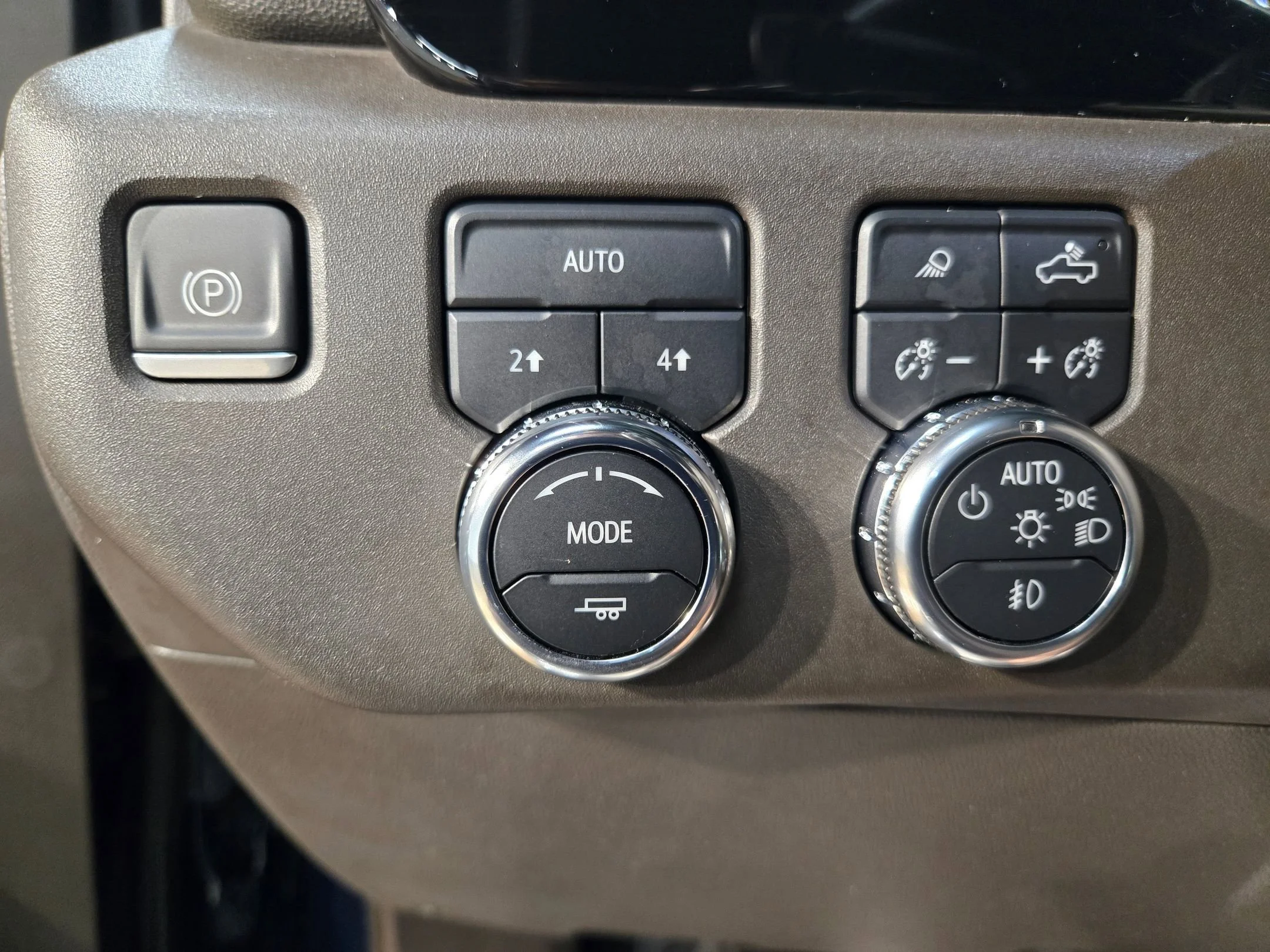 Used 2022 Pacific Blue Metallic GMC SLT image 25