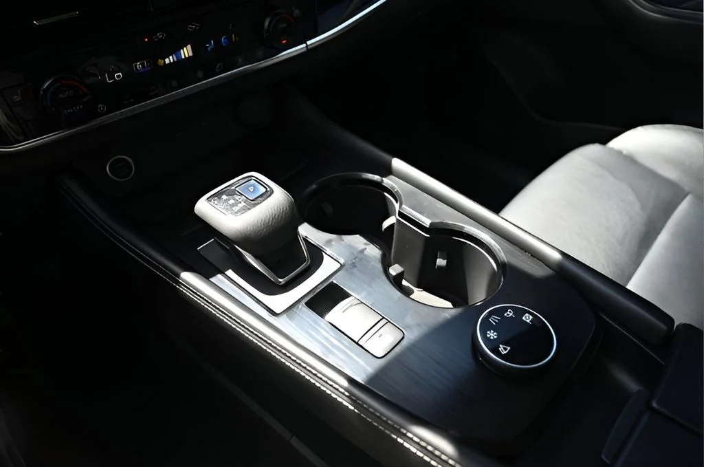 2022 Nissan Rogue SL - Photo 16