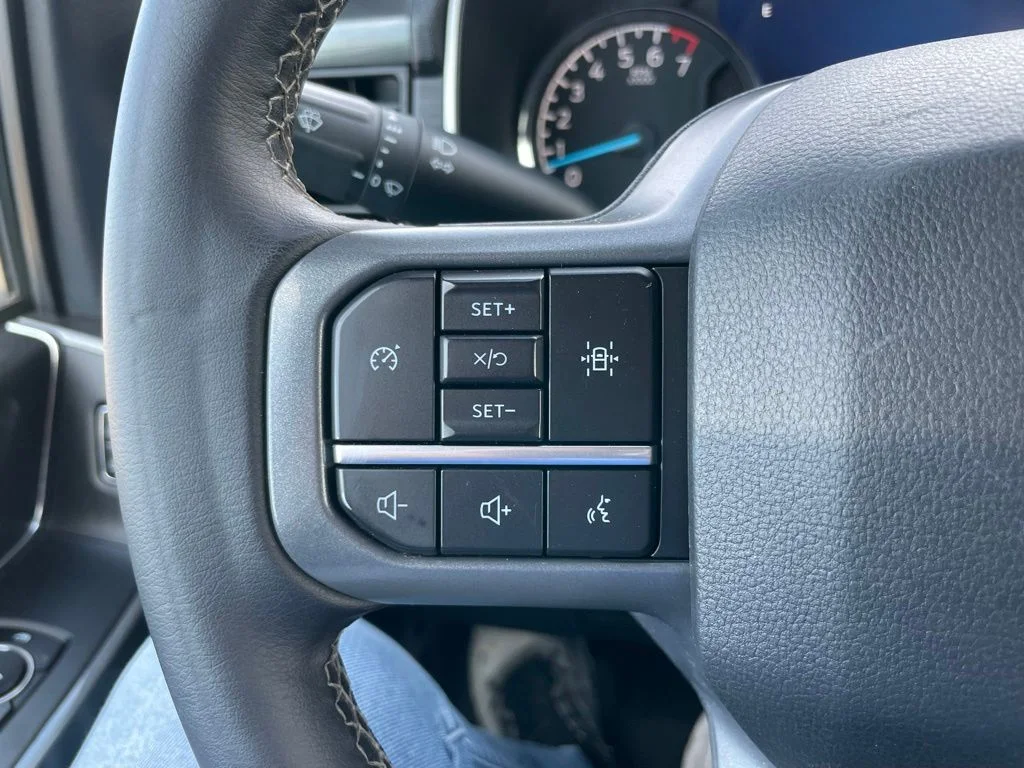 Used 2023 Gray Ford XLT image 24