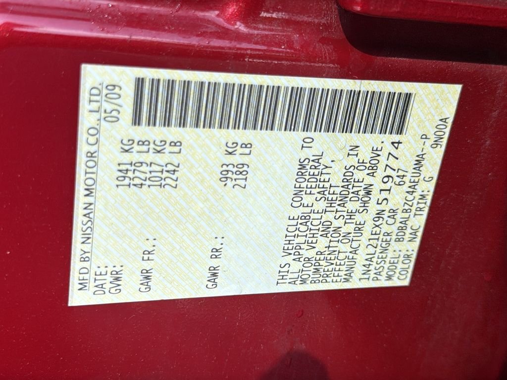 Used 2009 Red Nissan 2.5 S image 31