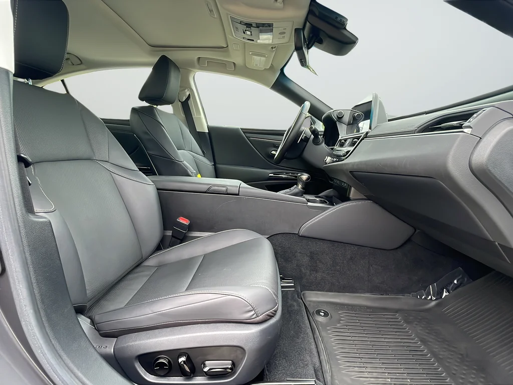 Used 2023 Gray Lexus 350 image 26