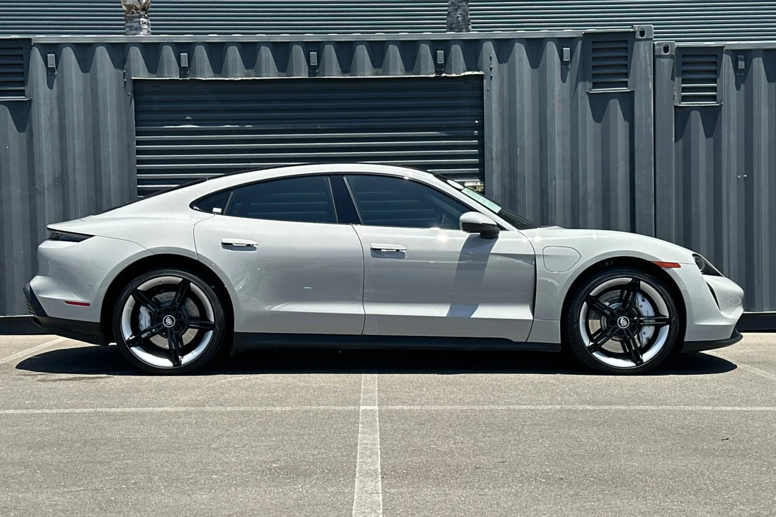 Certified Used 2023 Chalk Porsche RWD image 9