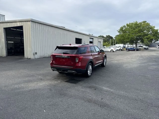 Used 2020 Red Ford Limited image 5