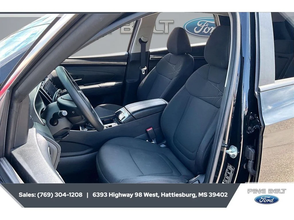 Used 2023 Phantom Black Hyundai SE image 18