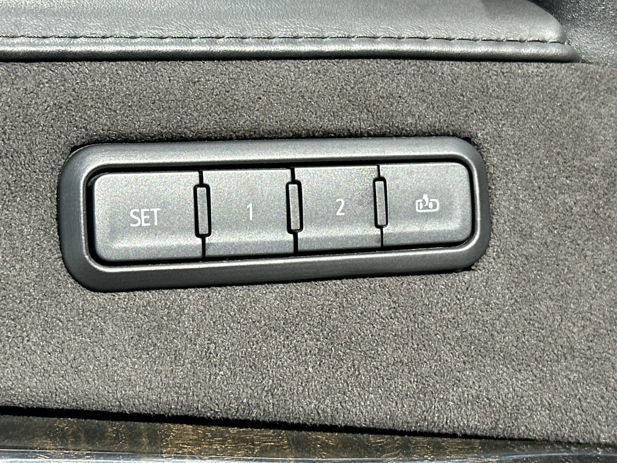 Used 2019 Shadow Metallic Cadillac Platinum image 16
