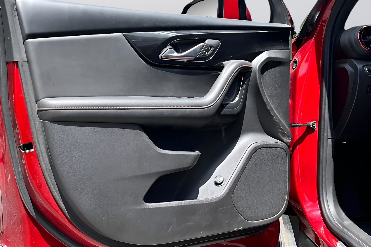 Used 2022 Red Chevrolet RS image 16