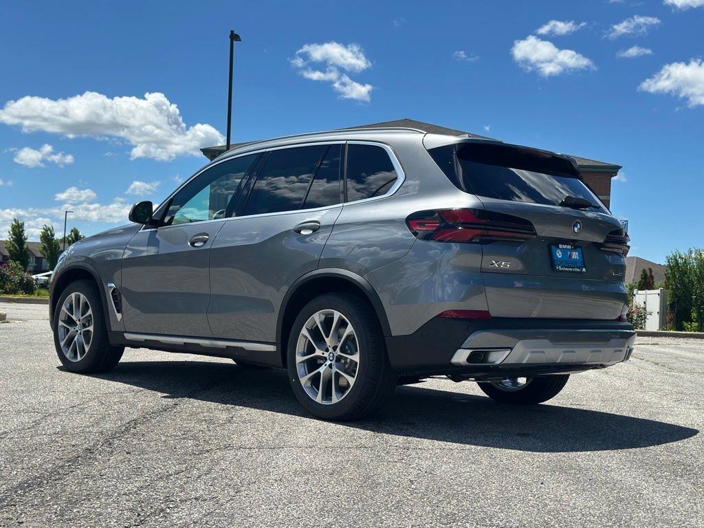 New 2026 Skyscraper Grey Metallic BMW xDrive40i image 5