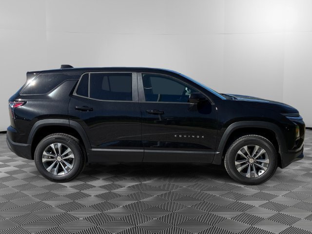 2027 Chevrolet Equinox LT - Photo 6
