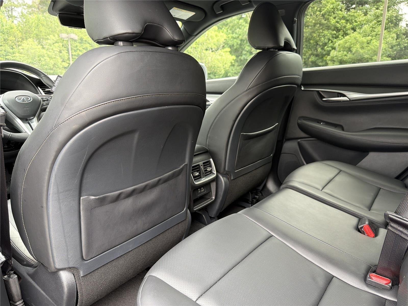 Used 2025 Black Obsidian INFINITI LUXE image 26