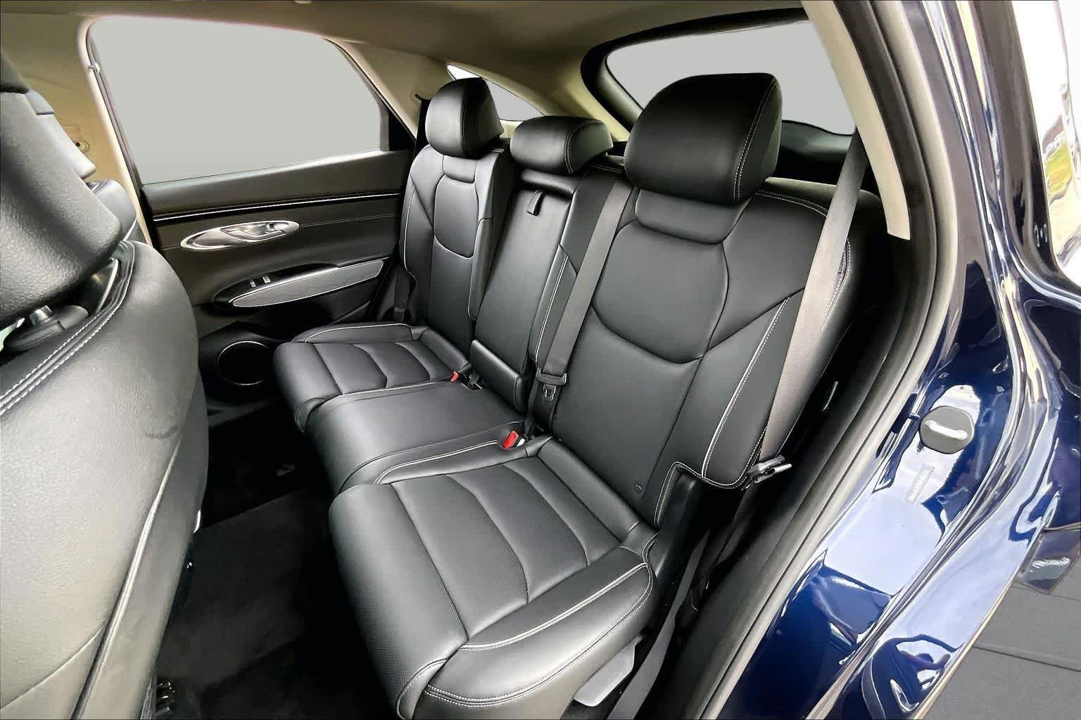 Used 2024 Capri Blue Genesis 2.5T image 19
